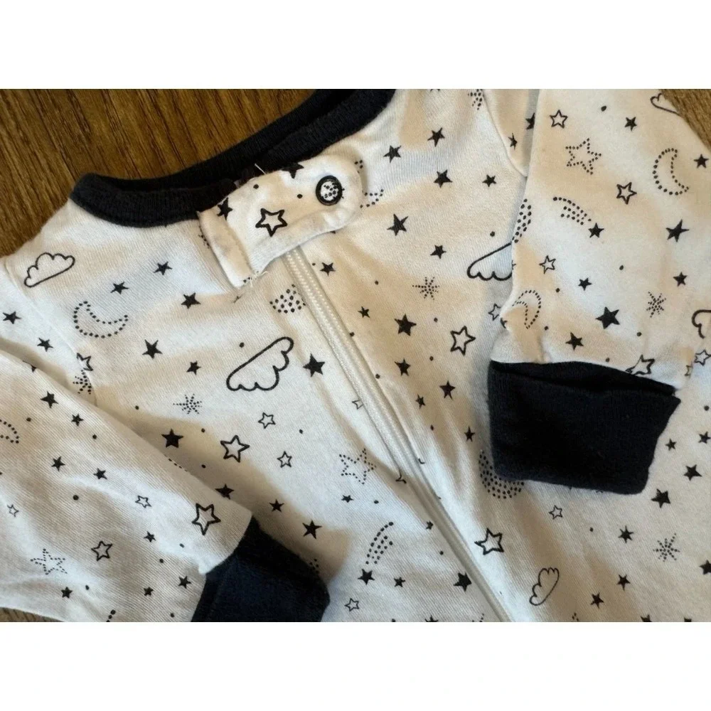 Preemie Baby Boy Girl Unisex Sleeper Moon Stars Black White Zipper Outfit Romper